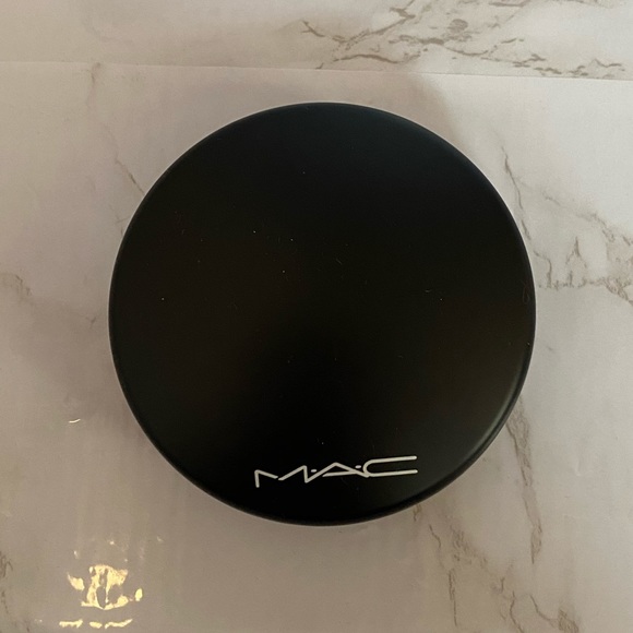 MAC Cosmetics Mineralize Skinfinish Natural - Picture 2 of 5